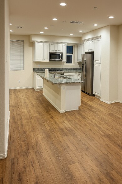 Building Photo - 7464 Starry Night Pl