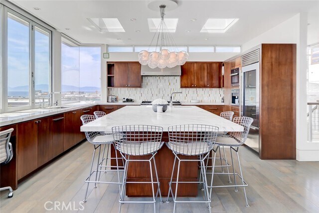 Building Photo - 3208 Ocean Dr