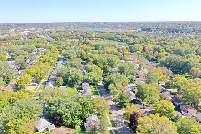 Building Photo - 4023 5th Pl NW