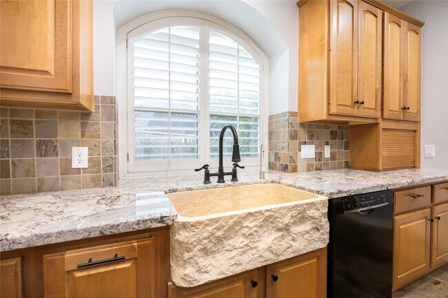 Building Photo - 5506 Maybrook Park Ln