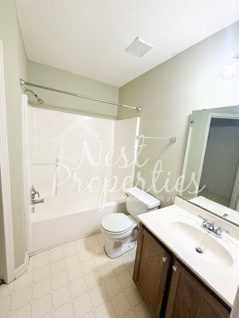 Building Photo - 531 Rapids Rd