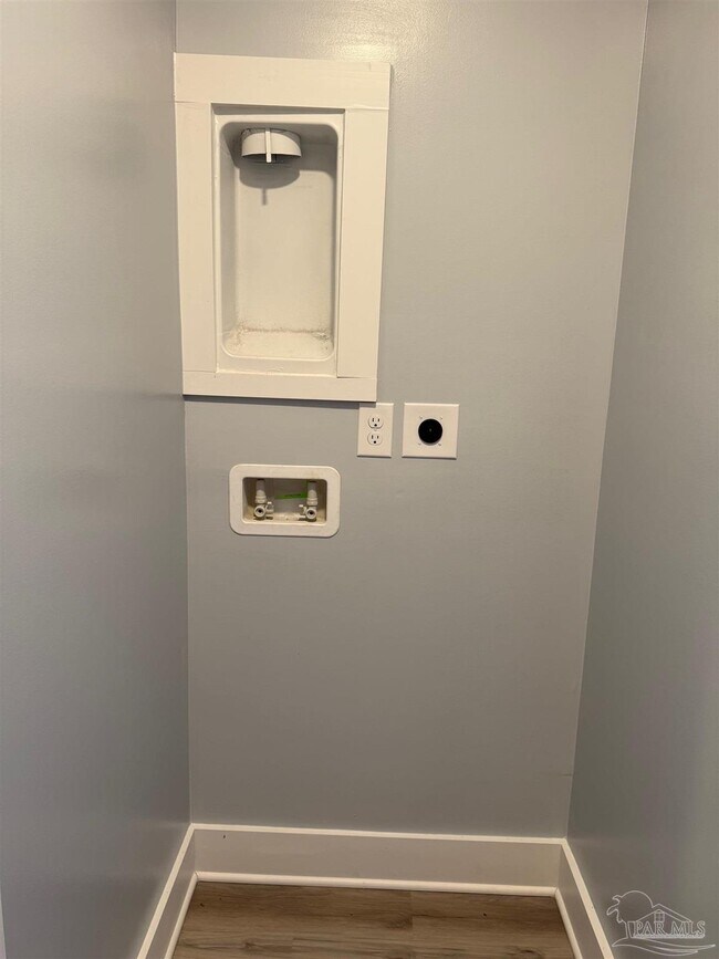 Building Photo - 2051 W Blount St