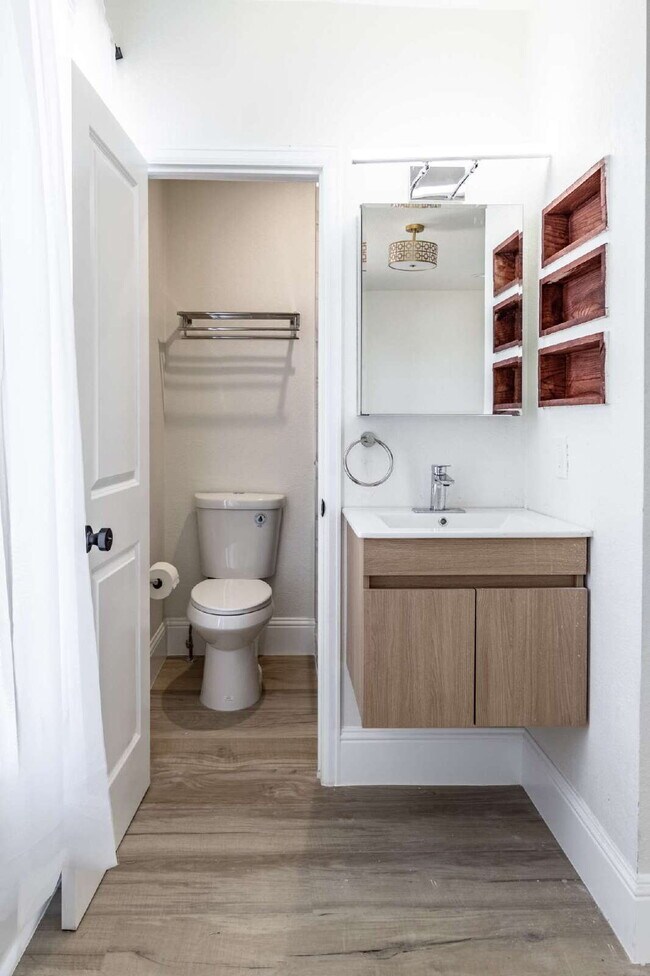 Building Photo - "COMING SOON" Stunning Remodeled Patio Hom...