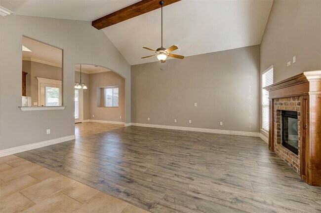 Building Photo - 2101 Kendal Ct
