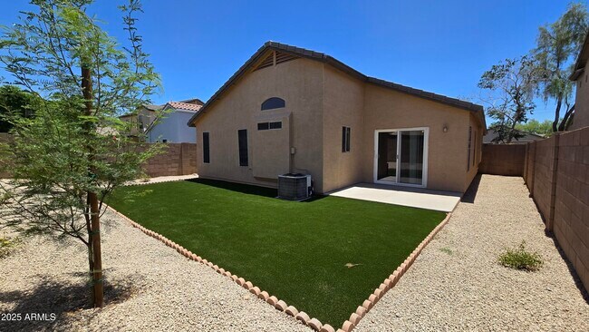 Building Photo - 12560 W Pasadena Ave