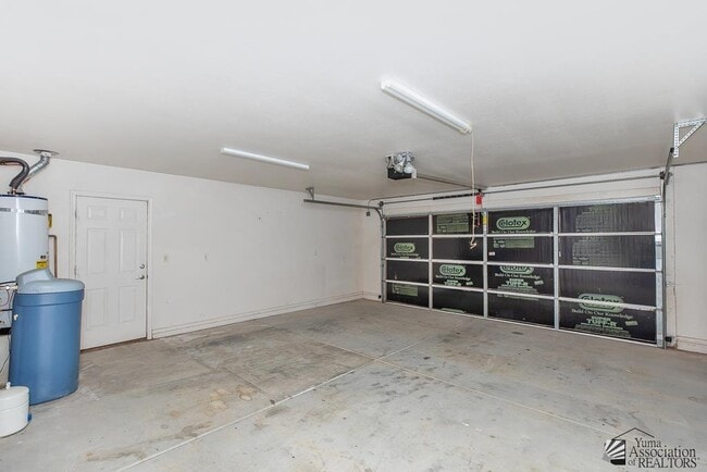 Building Photo - 10431 Av la Primera