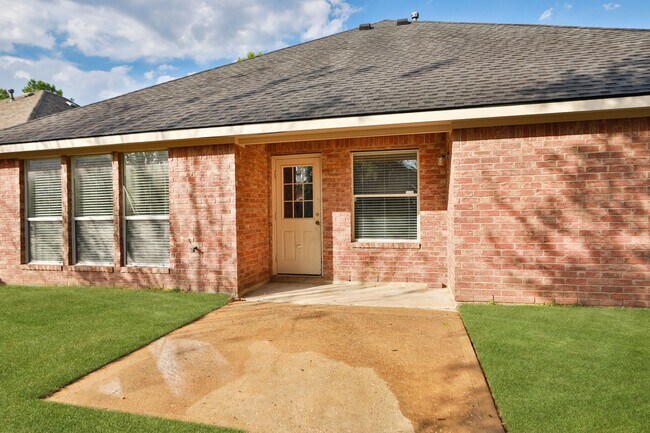 Building Photo - 12907 Blackbrook Ln