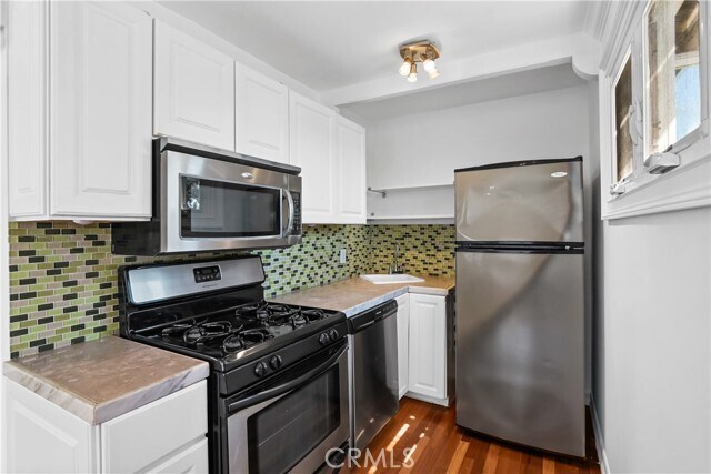 Building Photo - 1290 N Coast Hwy