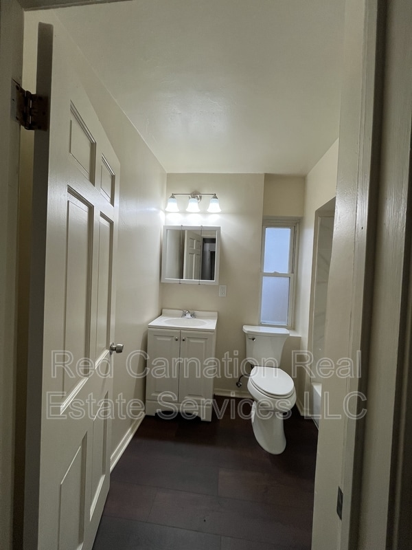 Building Photo - 1434 Antoinette Ave