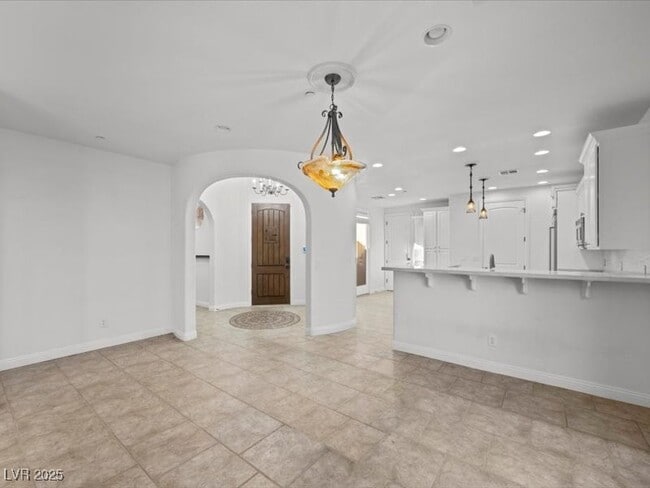 Building Photo - 1159 Calcione Dr