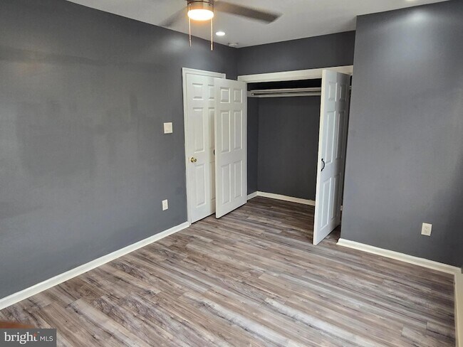 Building Photo - 5914 Belmar Ter