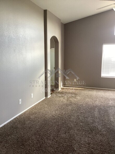 Building Photo - 22427 N Van Loo Dr