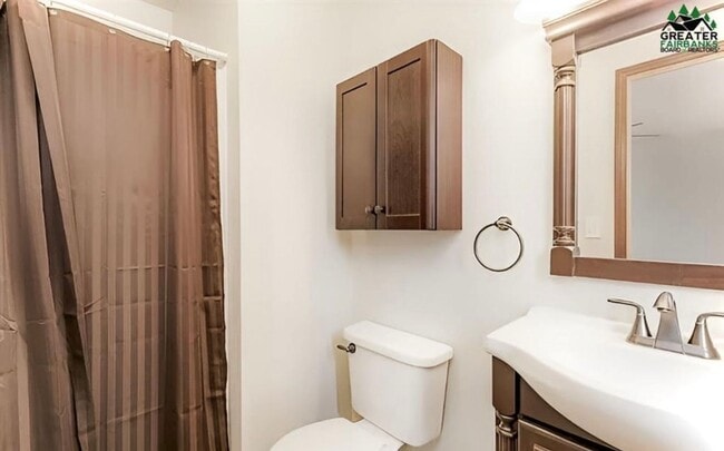 Building Photo - 4-Bedroom Fairbanks Home with Garage, Deck...