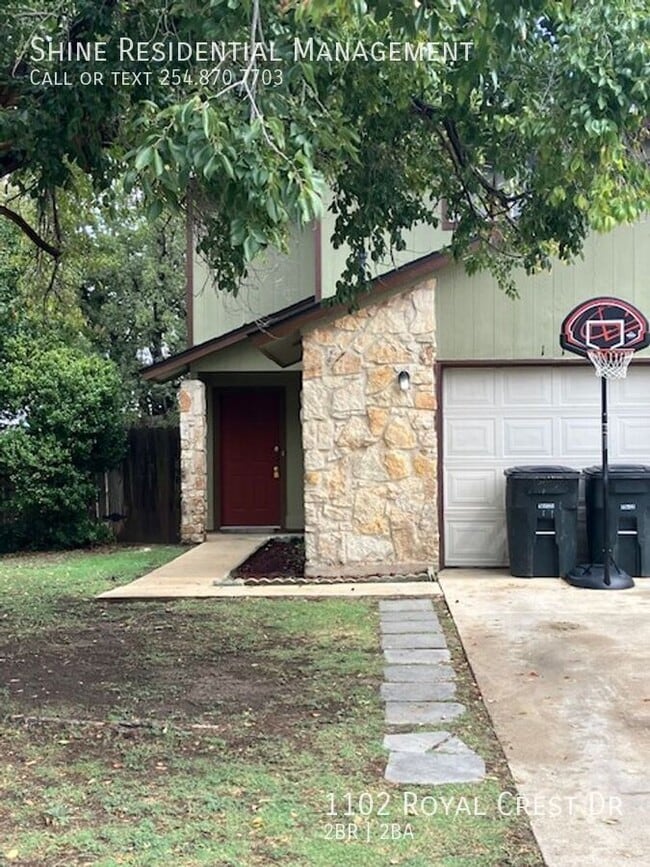 Primary Photo - 1102 Royal Crest Dr