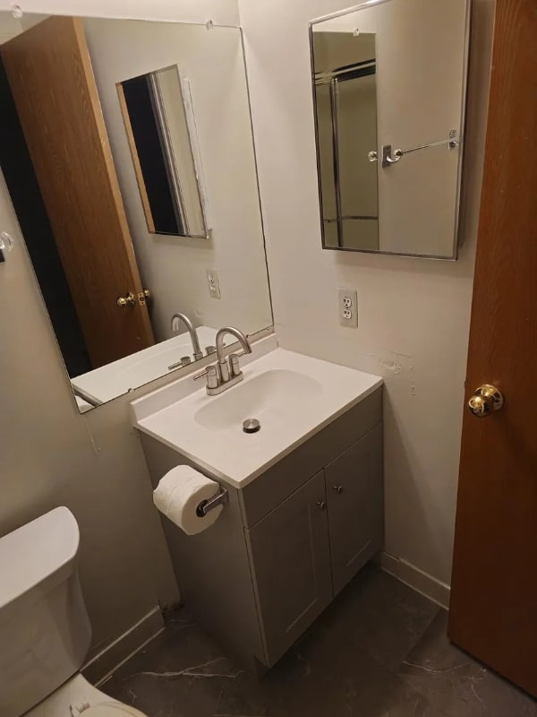 Building Photo - 42794 Lilley Pointe Dr