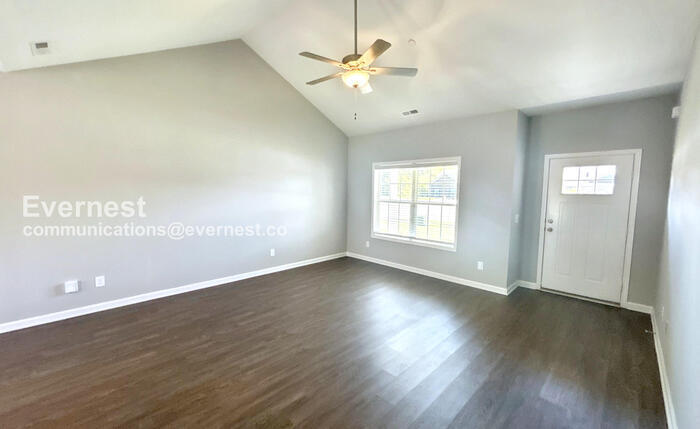 Building Photo - 1207 Trestle Dr