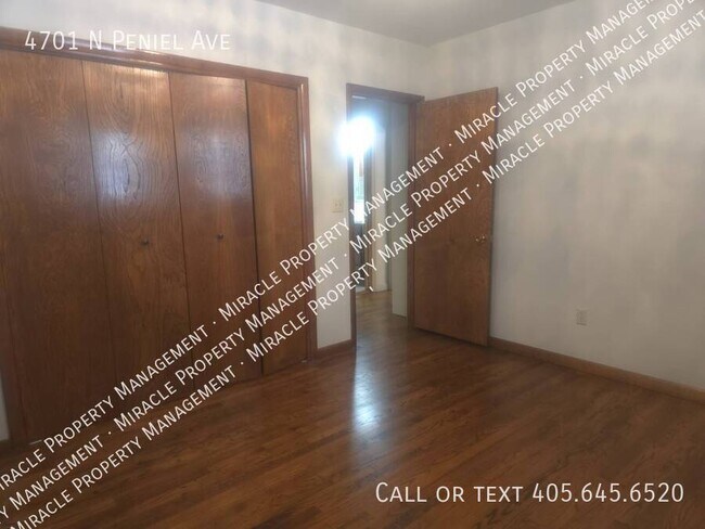 Building Photo - 4701 N Peniel Ave