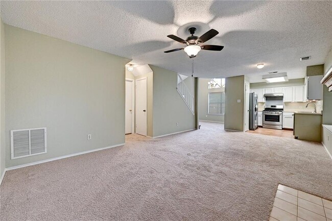 Building Photo - 12915 Modena Trail