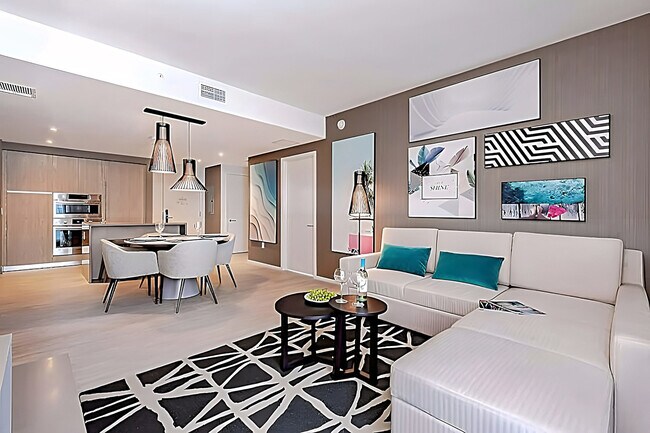 Building Photo - 4010 S Ocean Dr