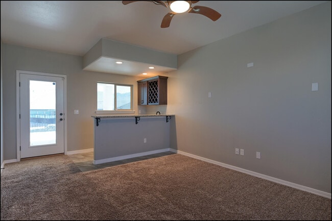 Building Photo - 2166 Enchanted Crst Dr