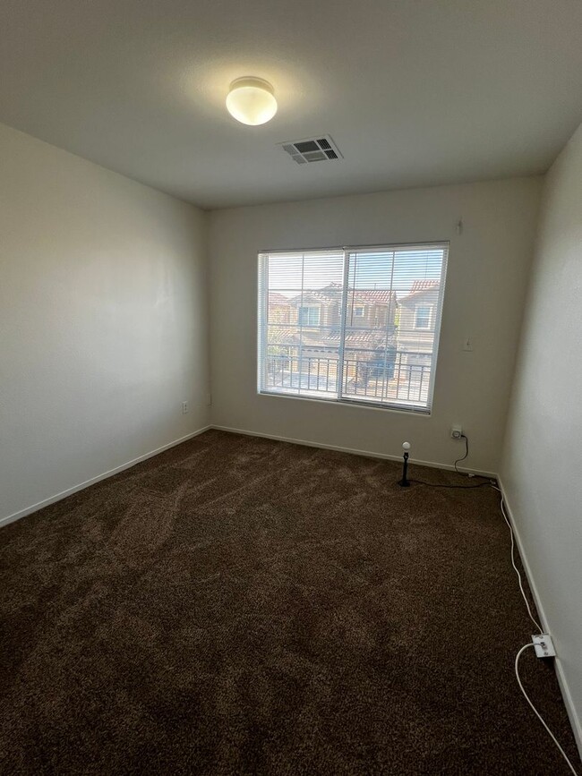 Building Photo - 9250 William Hill Ave