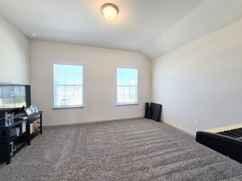 Building Photo - 13522 Tulipwood Nook