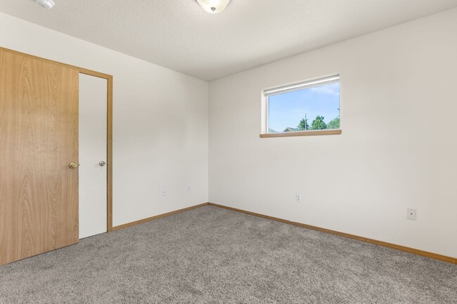 Building Photo - 2020 NE Rodney Ave