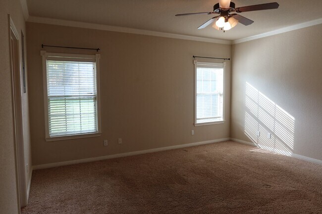 Building Photo - Charming 3-Bedroom Home with 2 Full Baths in Waco, TX - Perfect for Your Family!