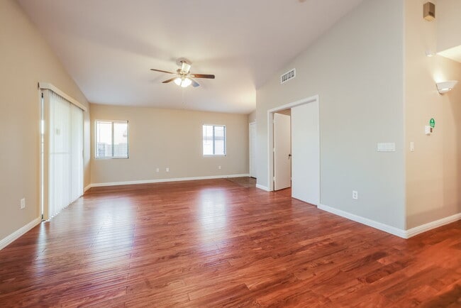 Building Photo - 3652 W Avenida Obregon