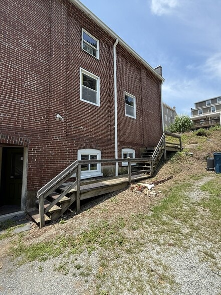 Steps to rear of building where the entry is - 11 Spruce St