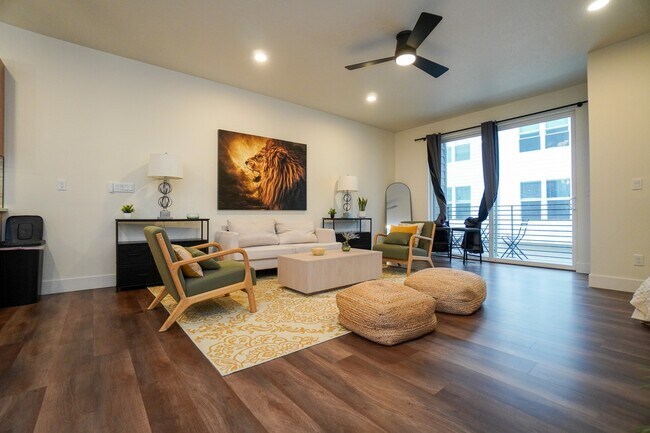 Building Photo - 479 E Violets Cv Ln