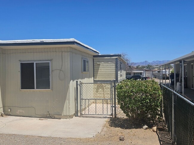 Building Photo - 1435 Trane Rd