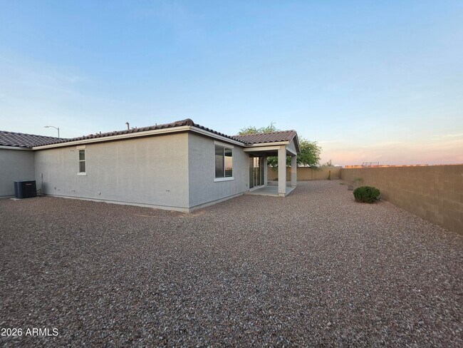 Building Photo - 1275 E Jahns Dr
