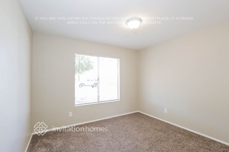 Building Photo - 10902 W Montecito Ave