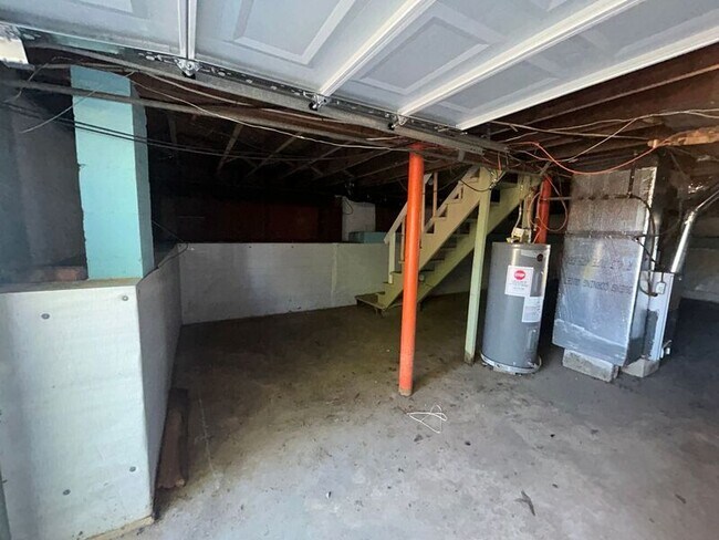 Building Photo - 1136 Broad St