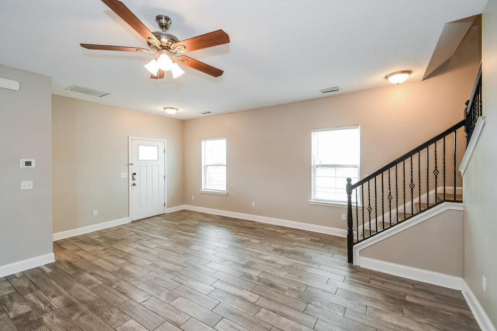 Building Photo - 522 Meldrum Ln