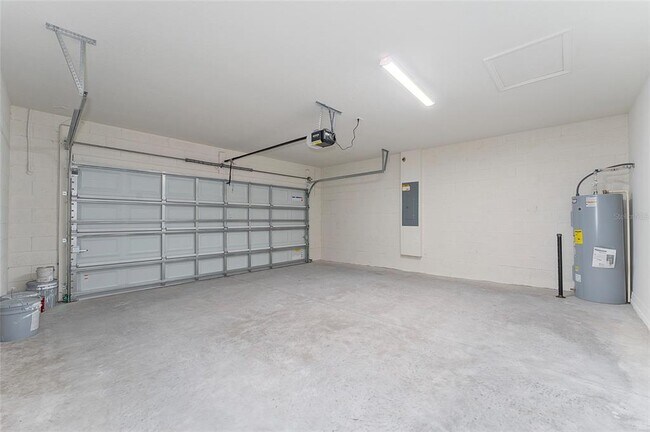 Building Photo - 3633 Cambridge Brk Dr