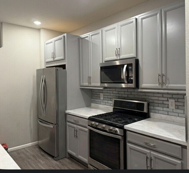 Building Photo - 21932 E Radcliff Cir