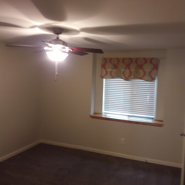 Hunter Fans - 1809 Adair Bridge Cv
