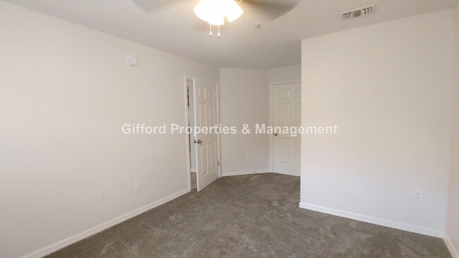 Building Photo - Luxury 2BR/2BA Renovated Avanti Condo