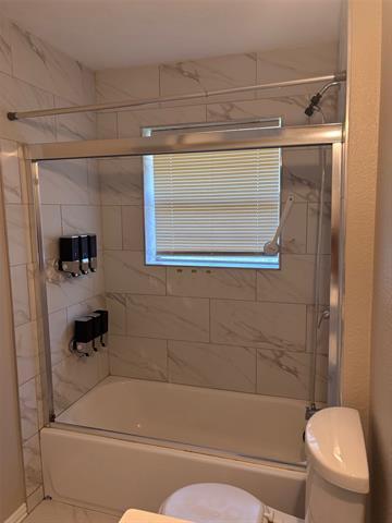 Building Photo - 1110 Edinburg Ln