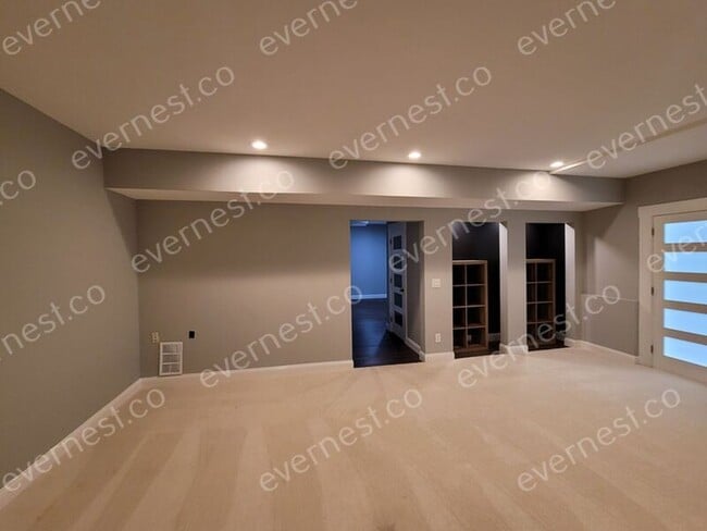 Building Photo - 398 Dunleven Manor Walk NE