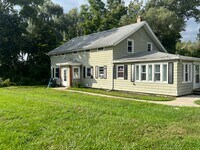 Building Photo - 5394 W Ridge Rd
