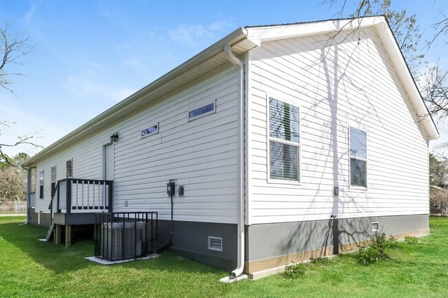 Building Photo - 8516 Kellett St