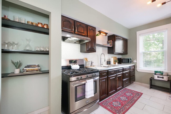 Building Photo - 2156 W 34th Pl