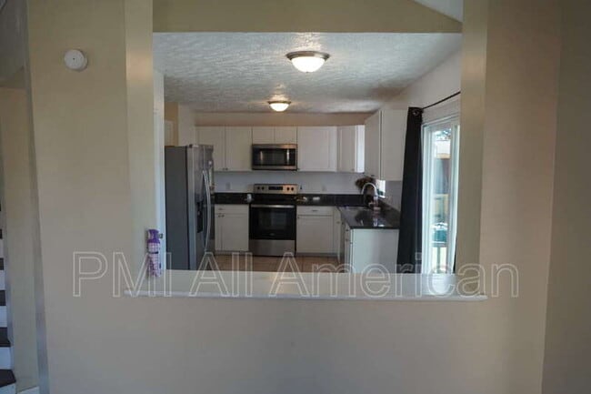 Building Photo - 1142 Blankshire Rd