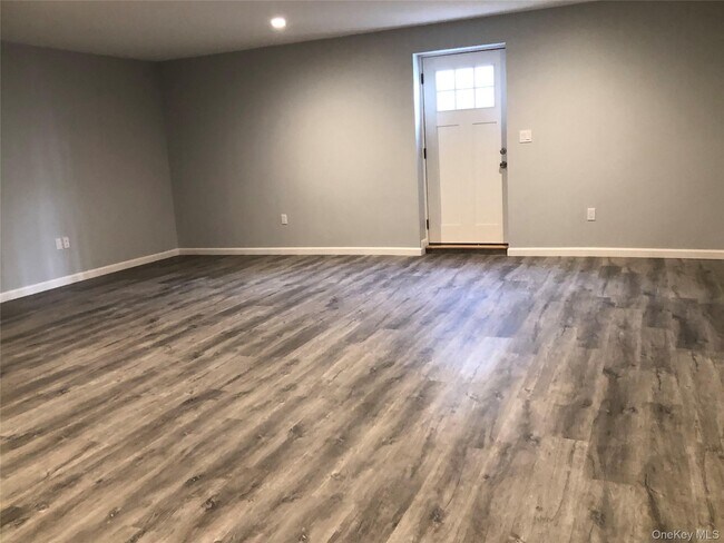 Building Photo - 17 Dunes Ln