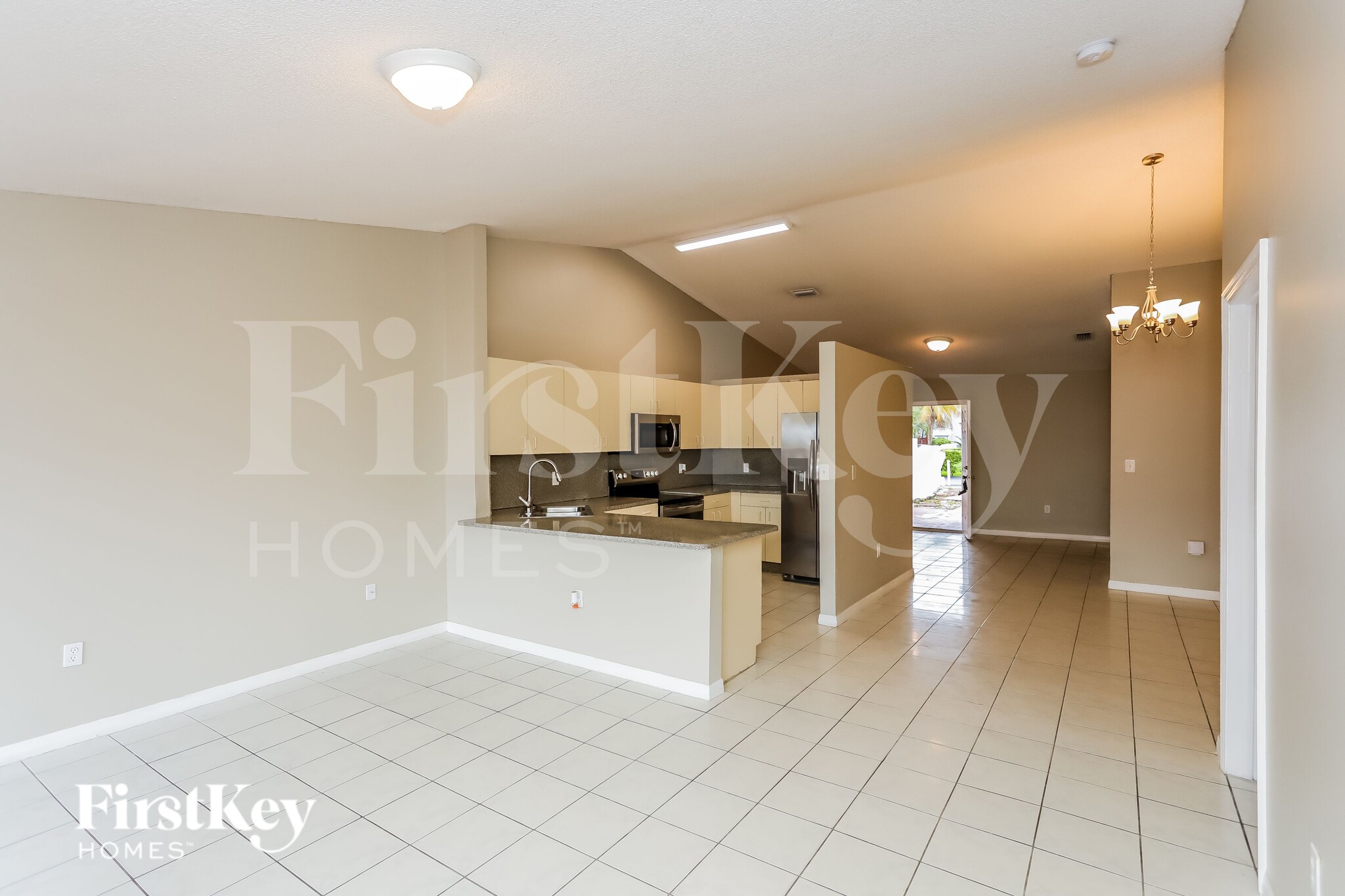 Building Photo - 1934 SW 123rd Ave