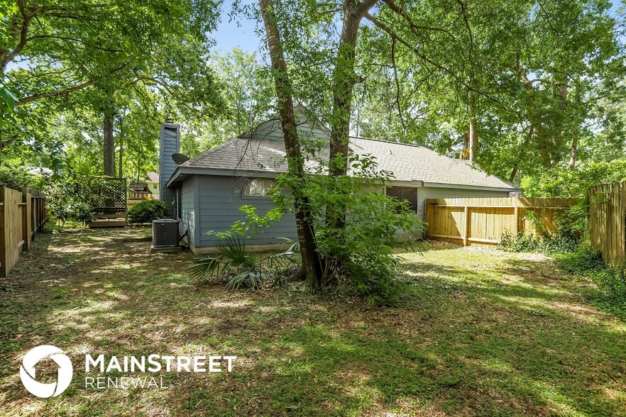 Building Photo - 3523 Grove Oaks Dr