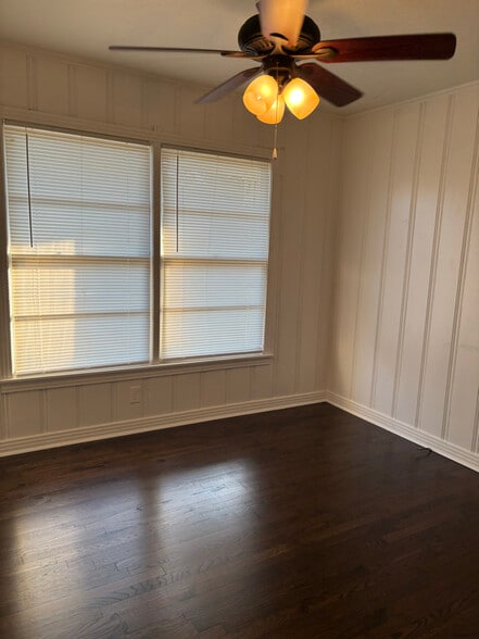 Building Photo - 1300 E Hankerson St